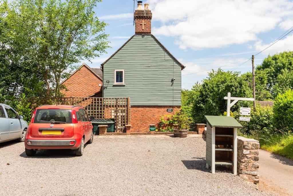 The Summerhouse, Countryside Retreat With Private Hot Tub Bridgnorth Exterior foto