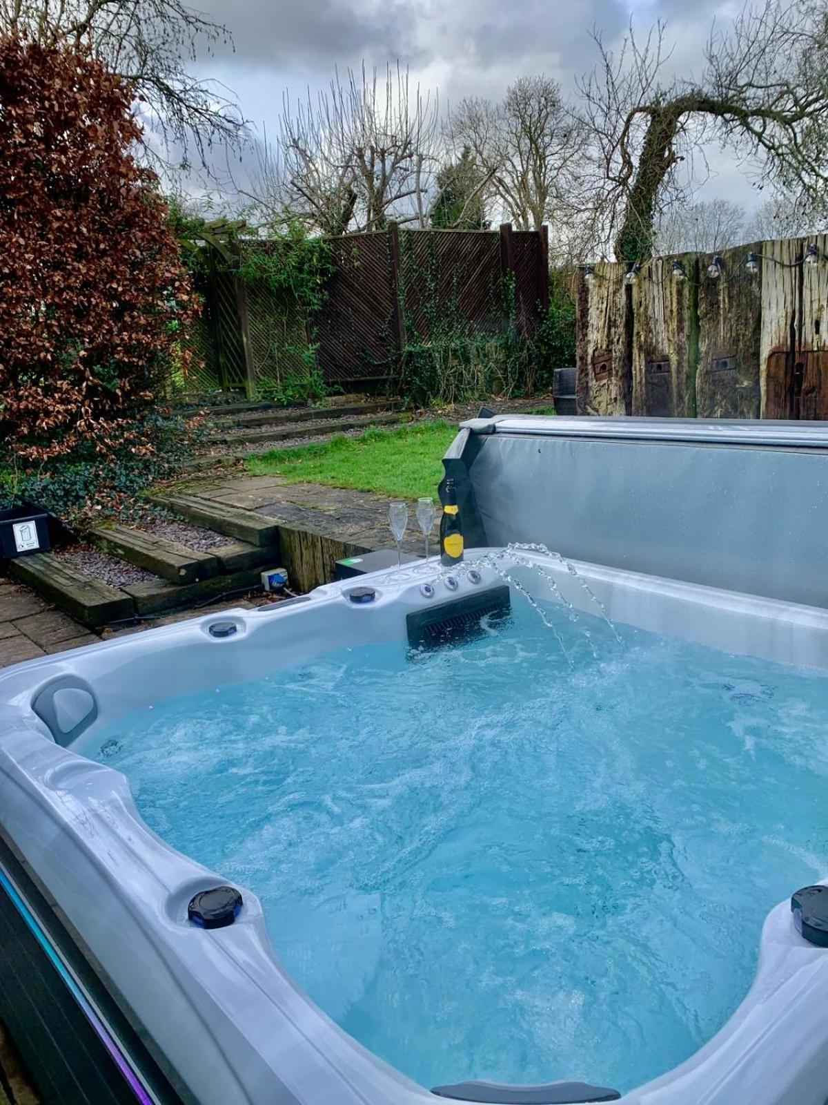 The Summerhouse, Countryside Retreat With Private Hot Tub Bridgnorth Exterior foto