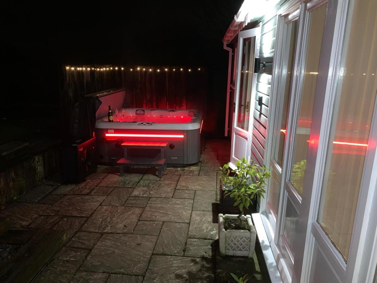 The Summerhouse, Countryside Retreat With Private Hot Tub Bridgnorth Exterior foto
